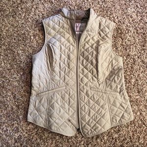 3 FOR 25: Tan Van Heusen Vest